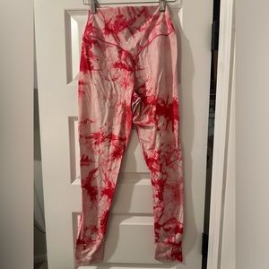 Vitality Tie Dye Hibiscus leggings